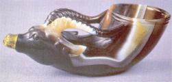 Agate rhyton, Tang